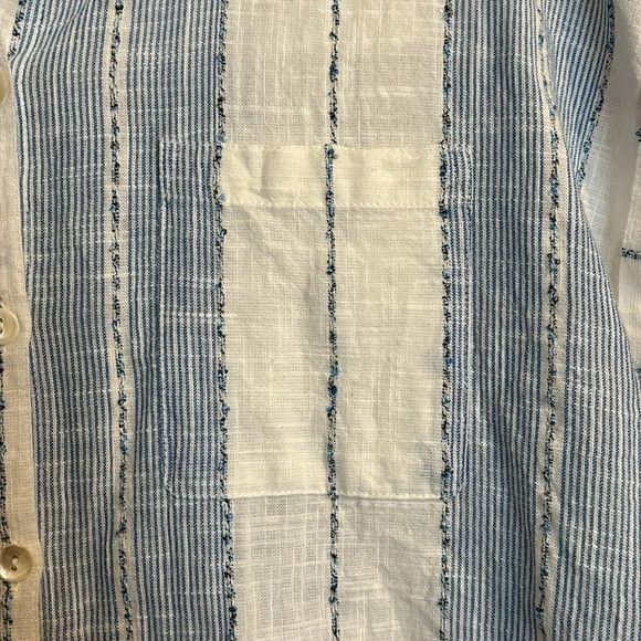 LoveStitch NWT women’s white and blue striped button down blouse size small - Picture 3 of 9